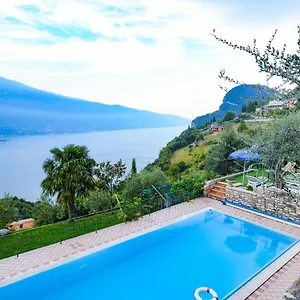 https://casa-elka-appartamento-8.it-lombardy.com