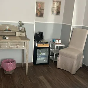 Πανσιόν Ale & Niki'S Home